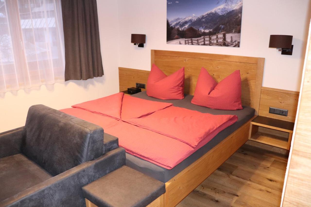 Apartamento Haus Alpenflora Flirsch Exterior foto